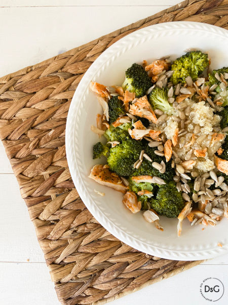 brócoli con pollo y quinoa