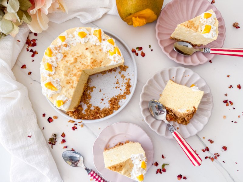 Tarta de queso y mango