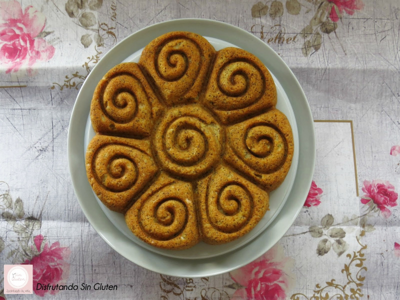 bundt cake de aguacate sin gluten