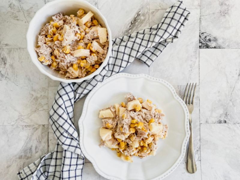 Ensalada de pollo y manzana