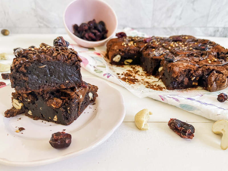 receta de brownie de anacardos y arándanos sin gluten