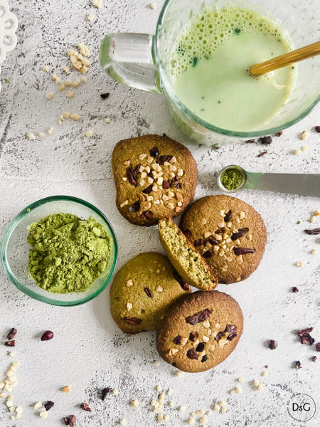 galletas de almendras y te matcha sin gluten