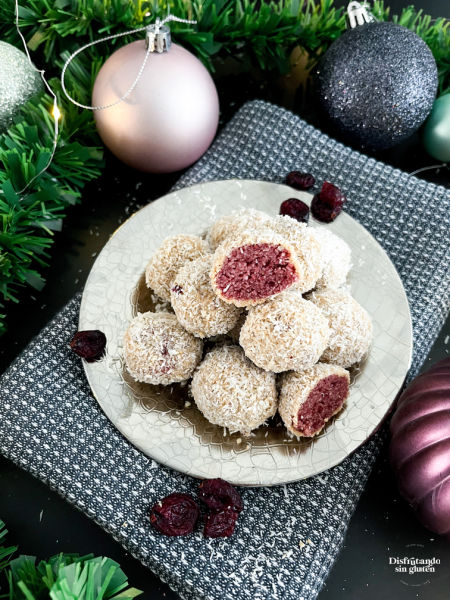 Receta de trufas de arándanos y coco sin gluten