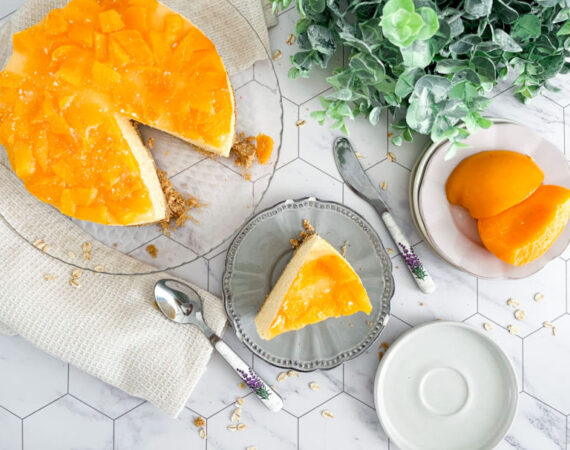 Tarta de queso y melocotón