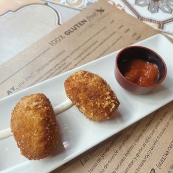 Croquetas sin gluten en el restaurante La Lina de Madrid