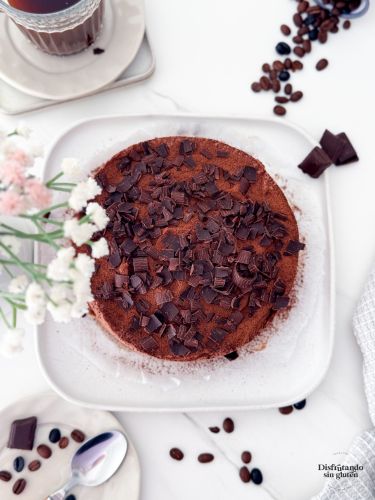 Tarta mousse de queso, chocolate y café